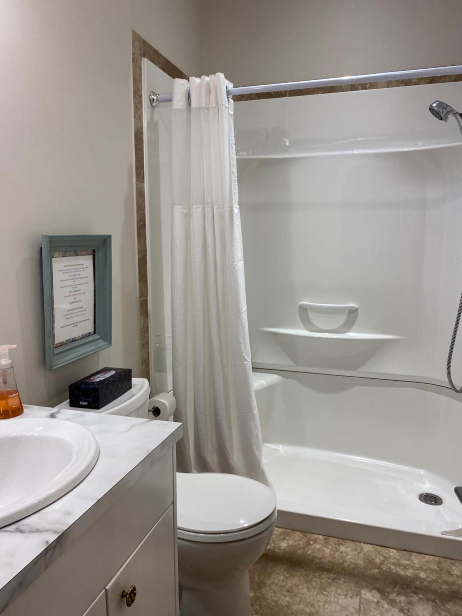 Ashling Cottage Qualicum Beach Buitenkant foto